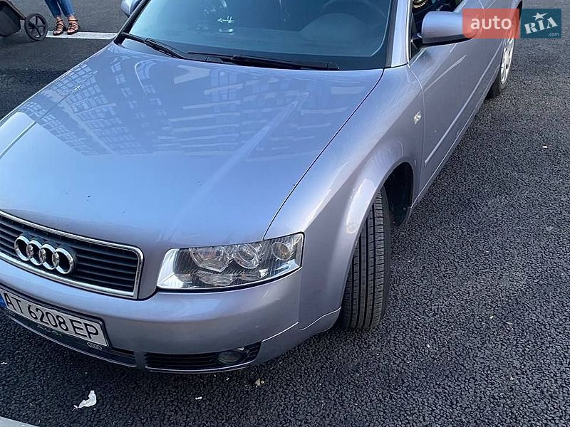 Седан Audi A4 2004 в Івано-Франківську