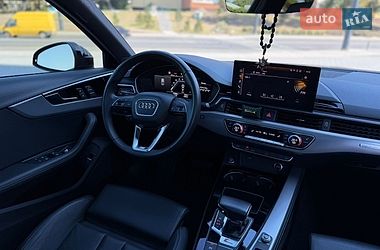 Седан Audi A4 2023 в Дніпрі