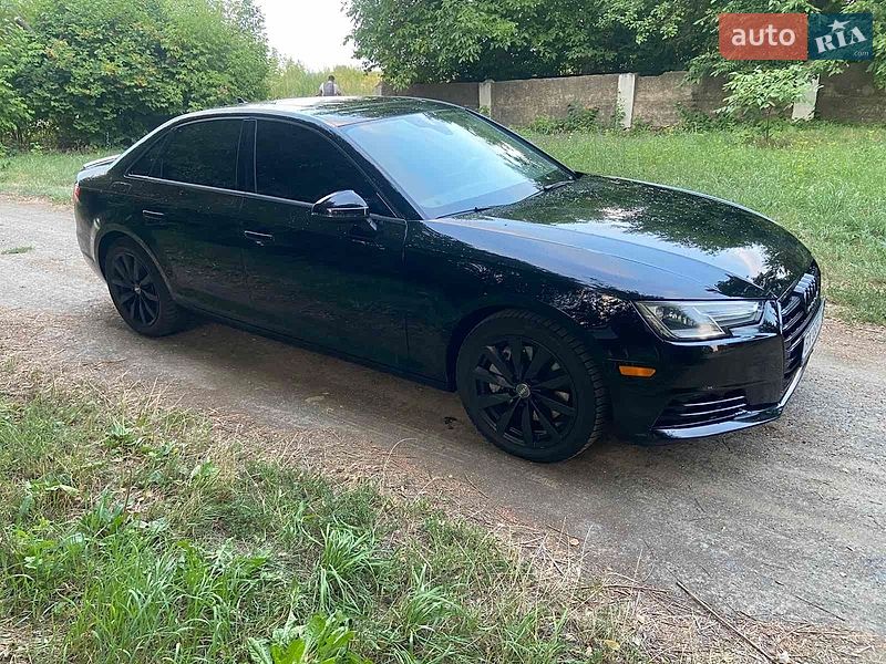 Седан Audi A4 2016 в Хмельницком