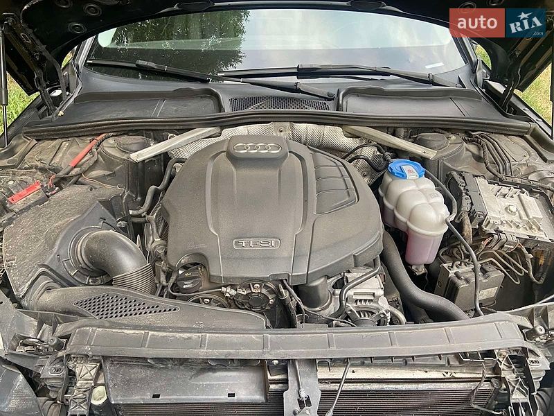 Седан Audi A4 2016 в Хмельницком