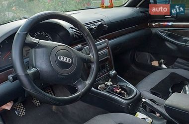Универсал Audi A4 1997 в Новоселице