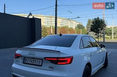 Седан Audi A4 2015 в Полтаве