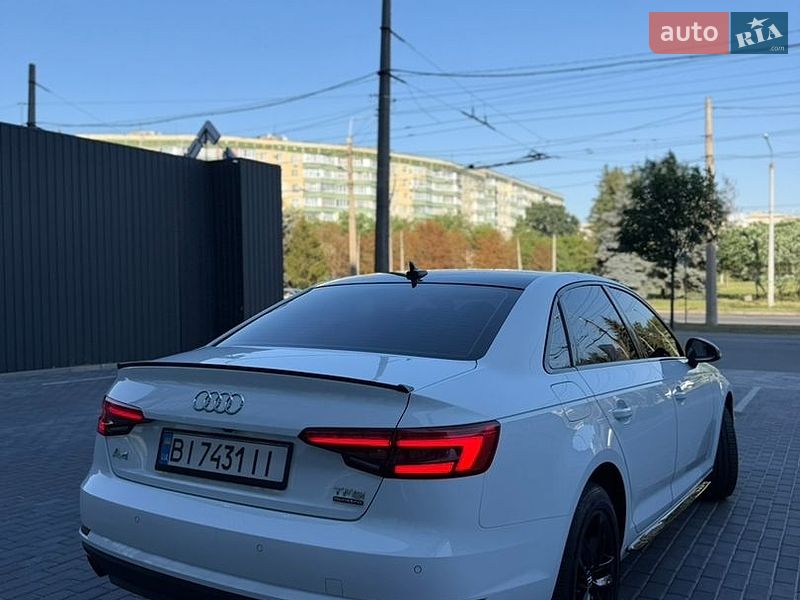 Седан Audi A4 2015 в Полтаве