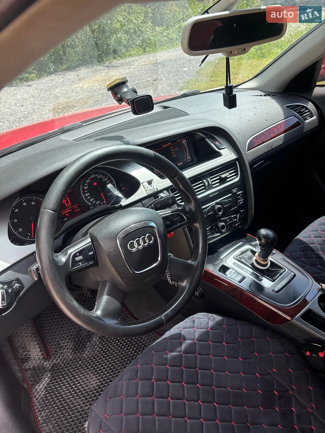 2010 Audi A4 - мініатюра 6