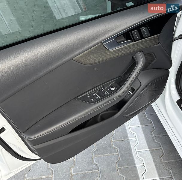 Седан Audi A4 2023 в Хмельницком