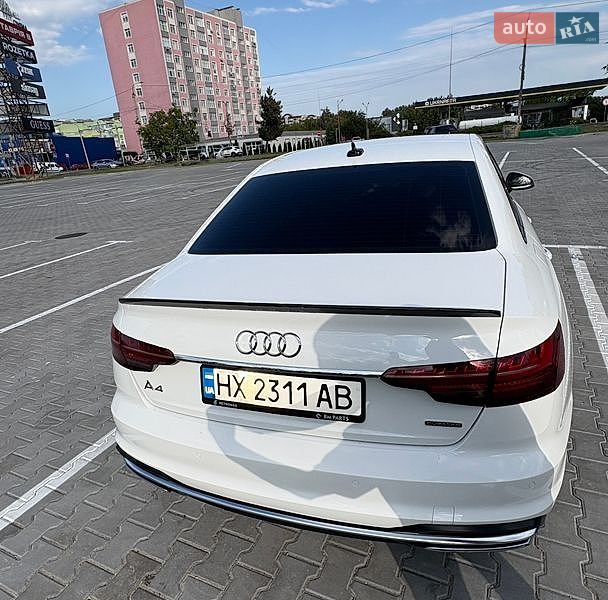 Седан Audi A4 2023 в Хмельницком