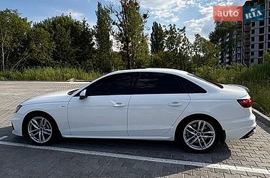 Седан Audi A4 2023 в Хмельницком