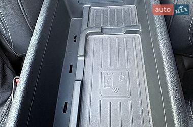 Седан Audi A4 2023 в Хмельницком