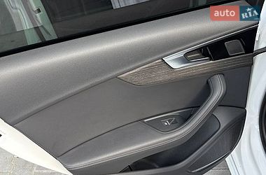 Седан Audi A4 2023 в Хмельницком