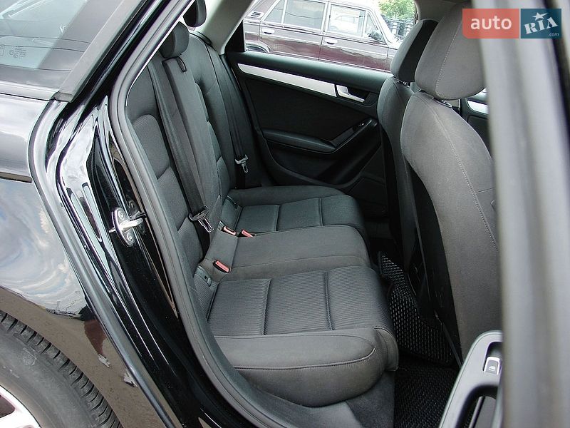 Універсал Audi A4 2015 в Одесі