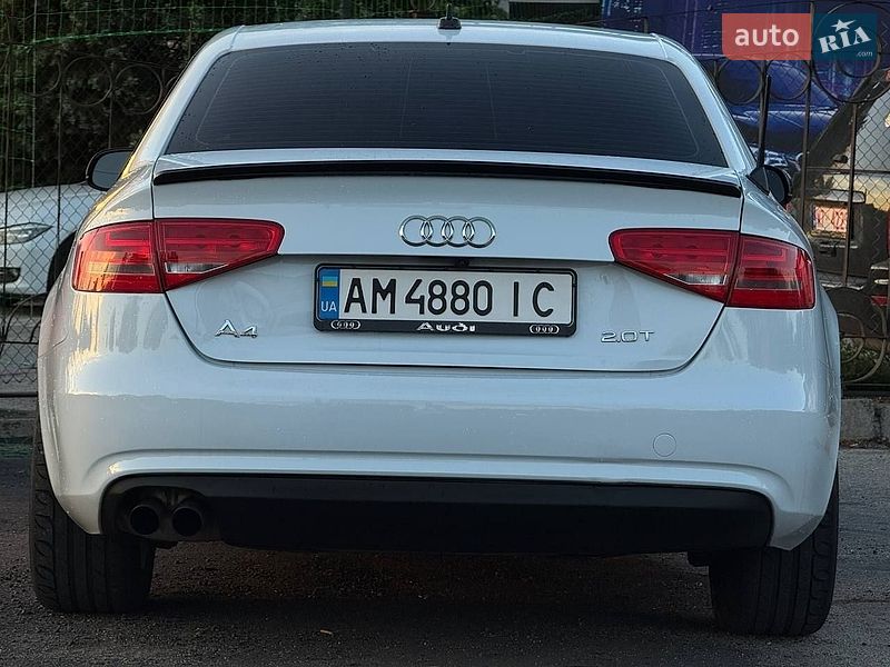 Седан Audi A4 2014 в Запорожье