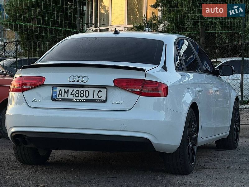 Седан Audi A4 2014 в Запорожье