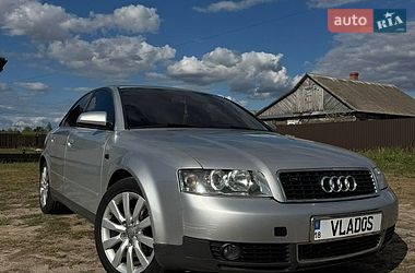 Седан Audi A4 2003 в Вараше