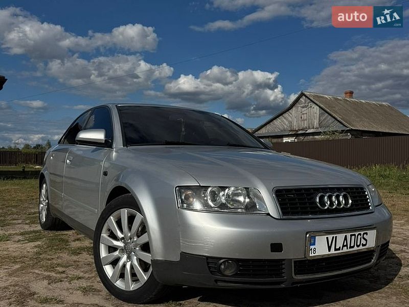 Седан Audi A4 2003 в Вараші