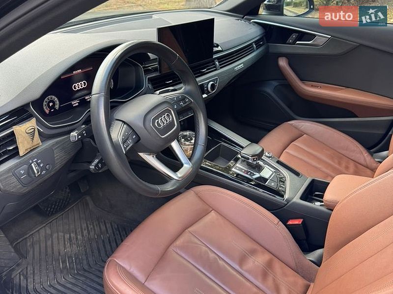 Седан Audi A4 2021 в Киеве