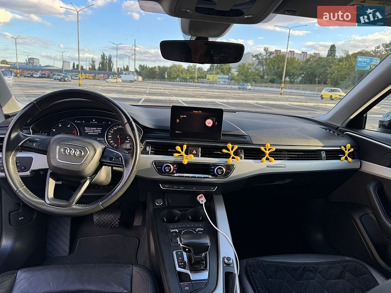 Универсал Audi A4 2019 в Киеве
