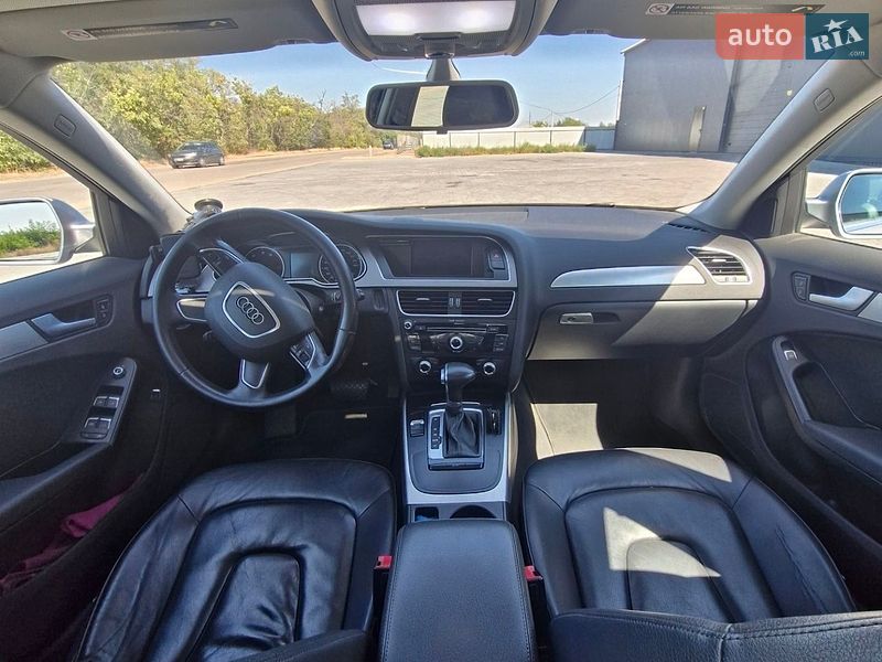 Седан Audi A4 2014 в Кропивницькому