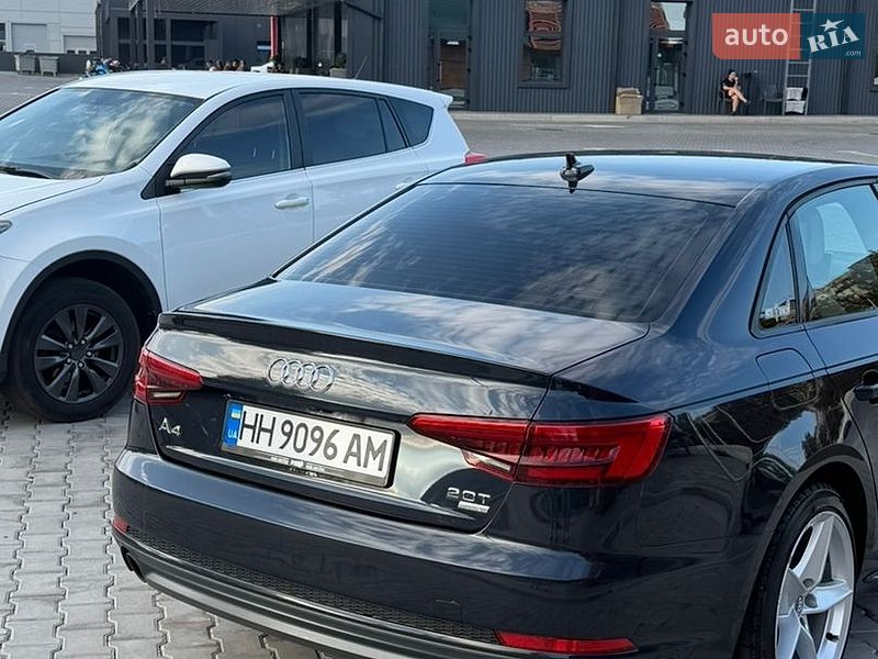 Седан Audi A4 2016 в Кривом Роге