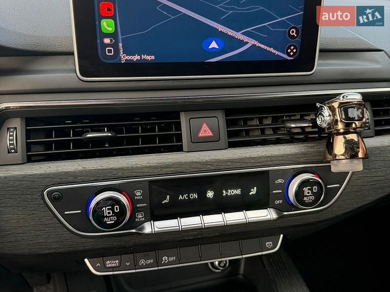 Седан Audi A4 2016 в Кривом Роге