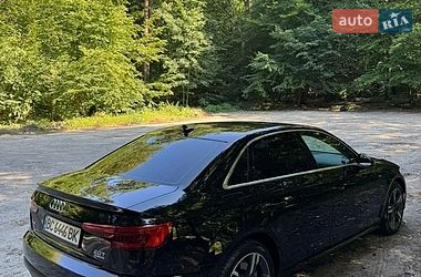Седан Audi A4 2016 в Львове