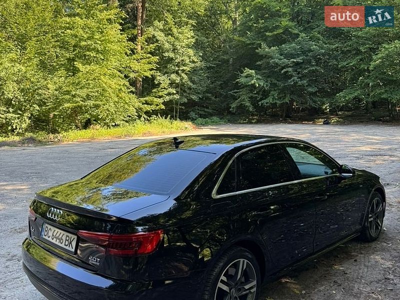 Седан Audi A4 2016 в Львове