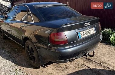 Седан Audi A4 1998 в Борисполе