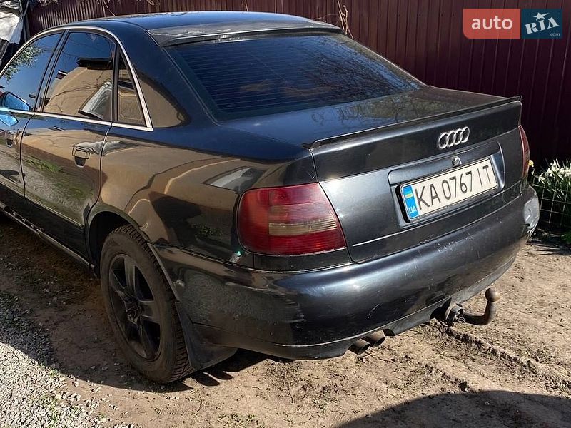 Седан Audi A4 1998 в Борисполе