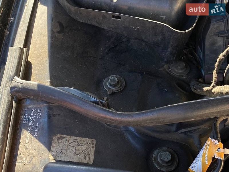Седан Audi A4 1998 в Борисполе