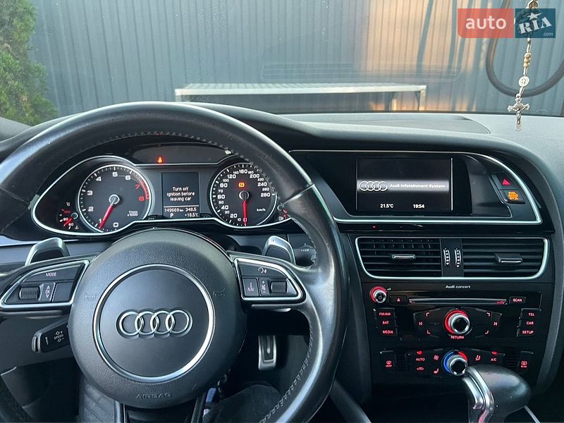 Седан Audi A4 2015 в Шептицькому