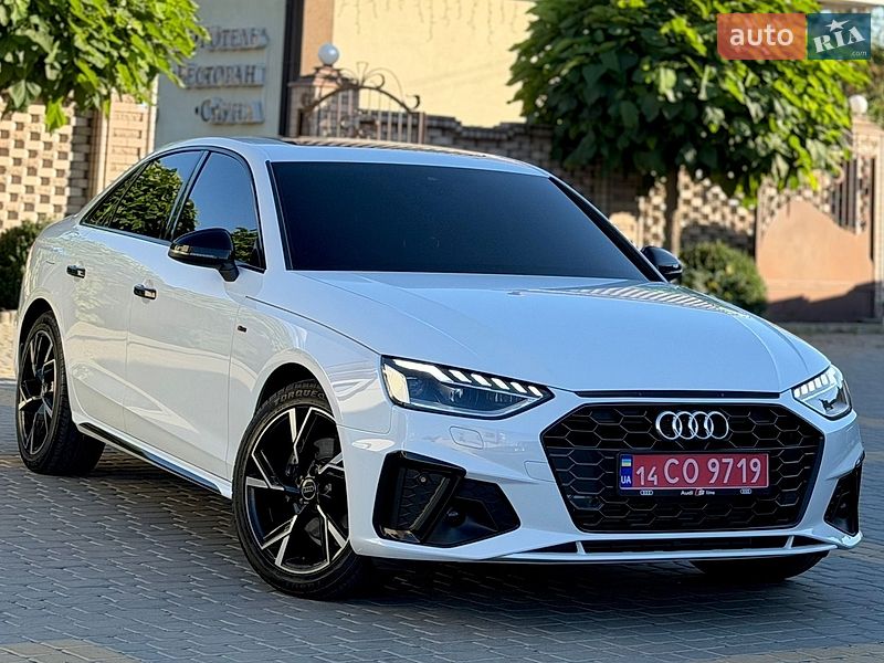 Седан Audi A4 2022 в Киеве