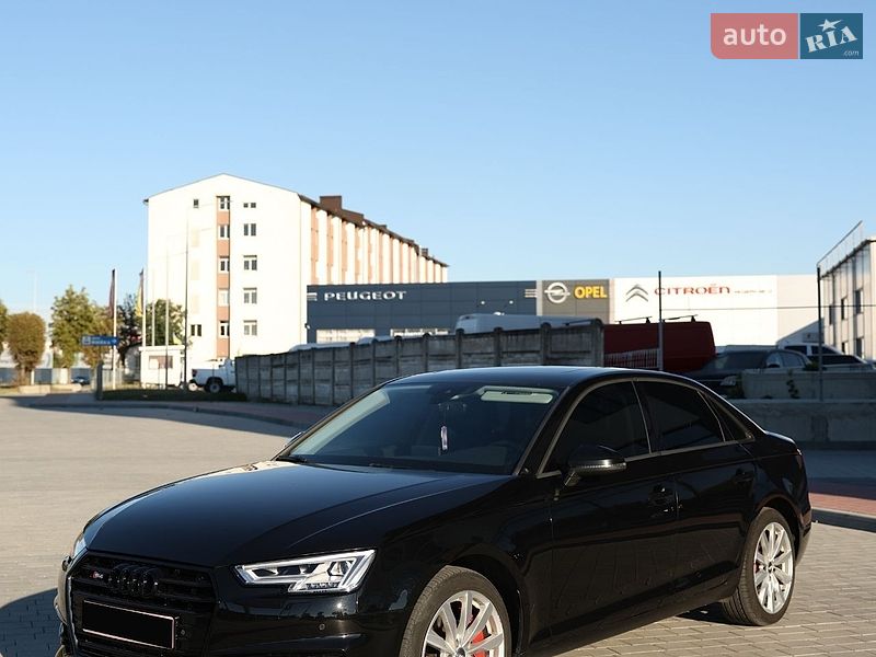 Audi A4 2016