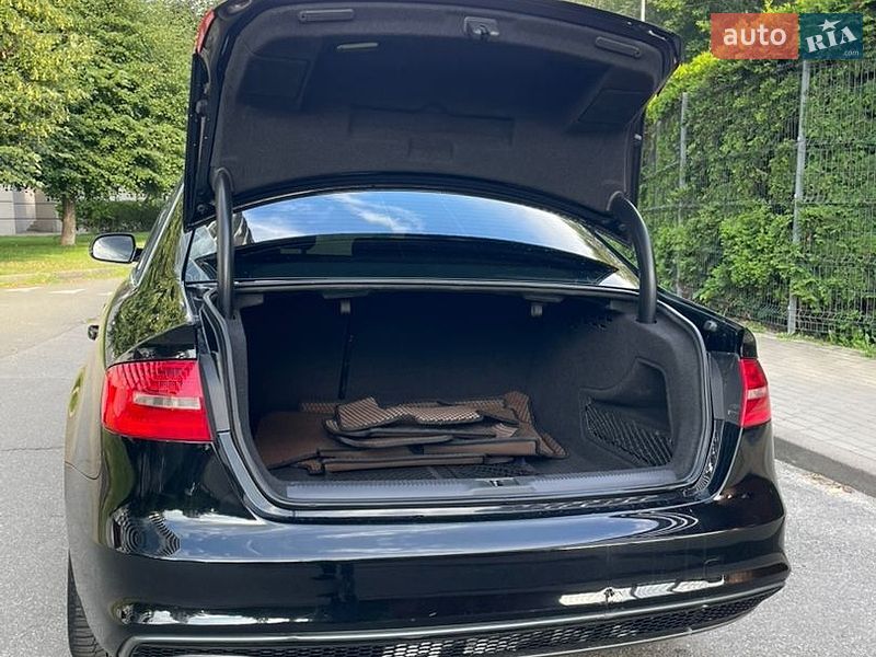 Седан Audi A4 2014 в Киеве фото 16 Седан Audi A4 2014 в Киеве