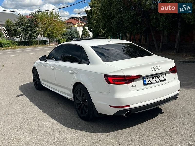 Седан Audi A4 2017 в Ужгороді