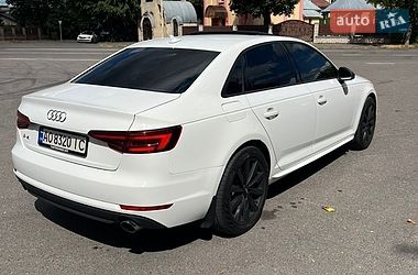 Седан Audi A4 2017 в Ужгороді