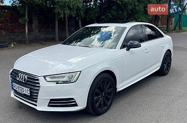 Седан Audi A4 2017 в Ужгороді