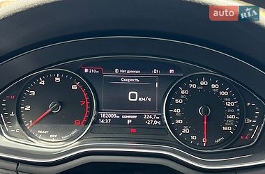 Седан Audi A4 2017 в Ужгороді