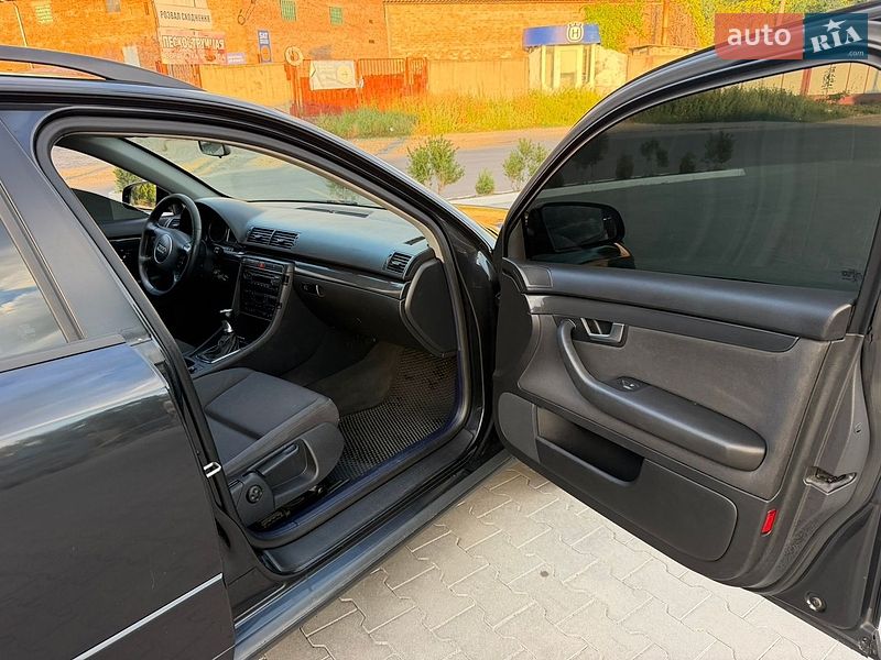 Універсал Audi A4 2004 в Умані