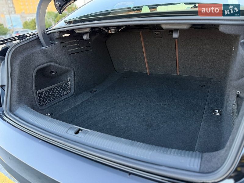 Седан Audi A4 2016 в Тернополе фото 47 Седан Audi A4 2016 в Тернополе