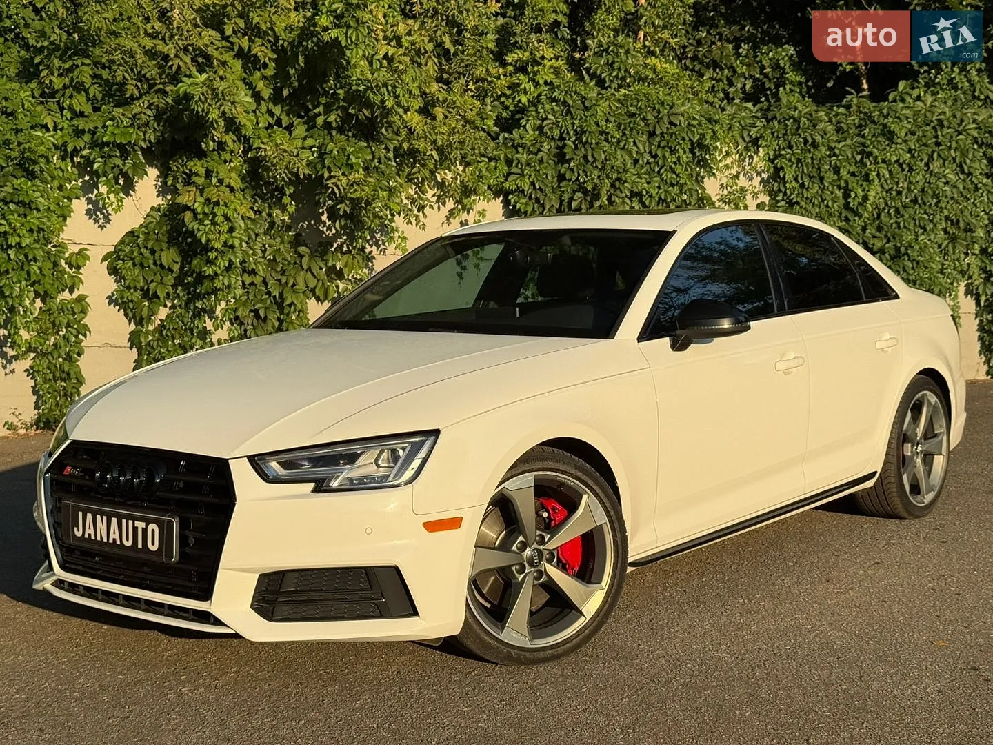 2018 Audi A4 - фото 1