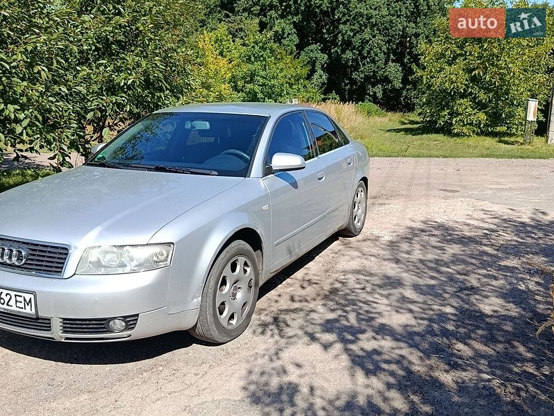 Седан Audi A4 2004 в Чернігові