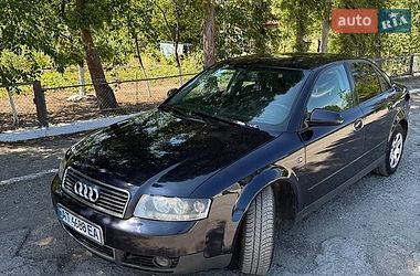 Седан Audi A4 2001 в Монастириській