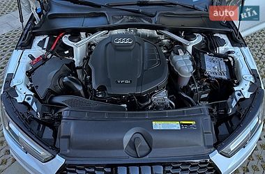 Седан Audi A4 2016 в Самборі