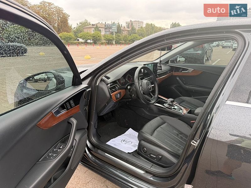 Седан Audi A4 2020 в Житомире