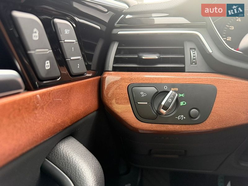 Седан Audi A4 2020 в Житомире