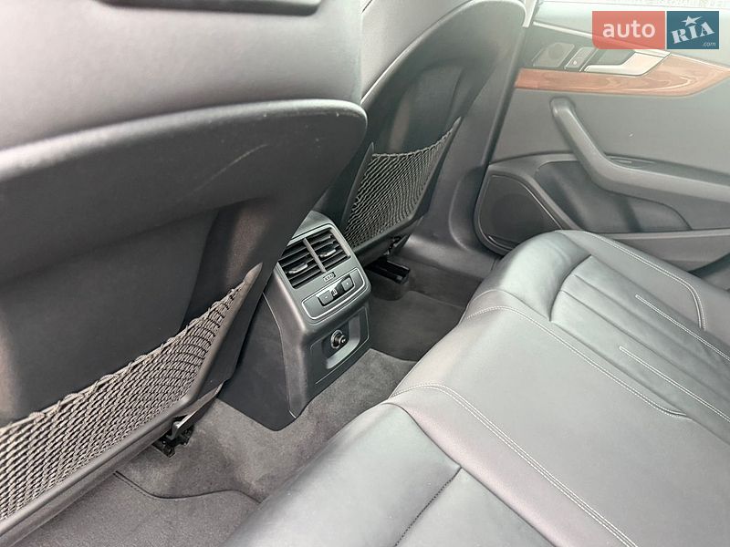 Седан Audi A4 2020 в Житомире