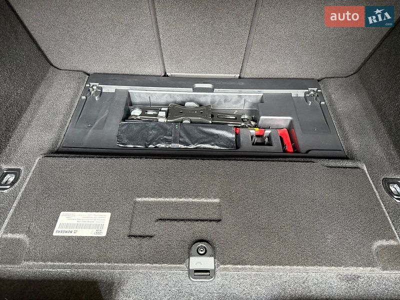 Седан Audi A4 2020 в Житомире