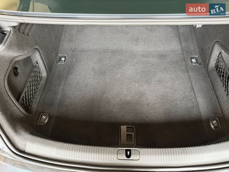 Седан Audi A4 2020 в Житомире