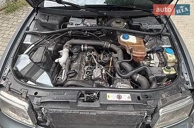 Седан Audi A4 1996 в Львові