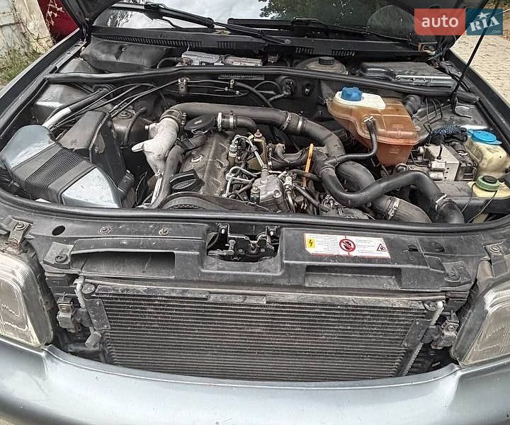 Седан Audi A4 1996 в Львові