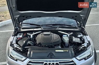 Седан Audi A4 2018 в Киеве